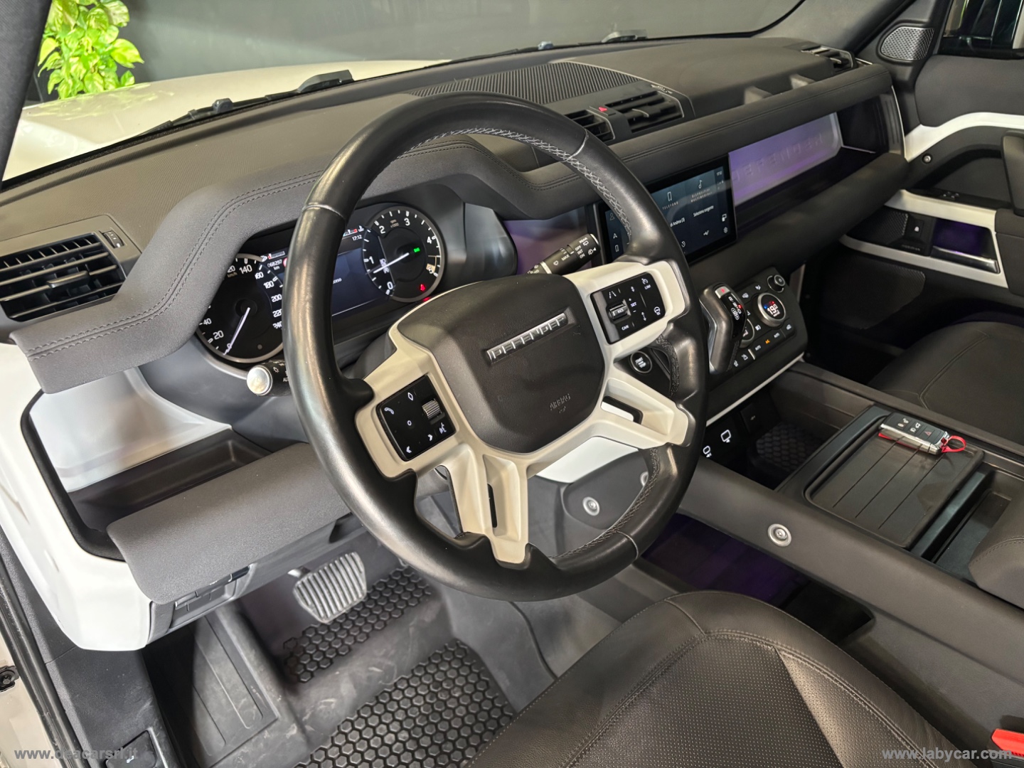 Defender 110 3.0D I6 200 CV AWD AUTOCARRO IVA ESPOSTA - immagine 5