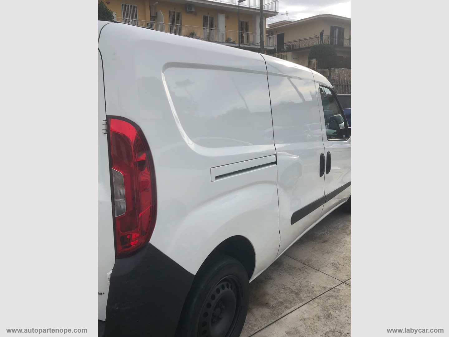 Doblò 1.6MJT 105 PLTN Cargo Maxi Lam.E5+ 3 POSTI - immagine 5