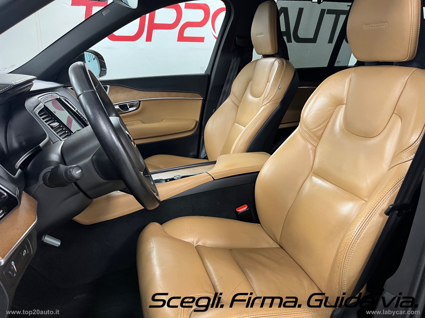XC90 D5 AWD Geartronic Inscription|TOTAL BLACK|PELLE TOTALE - immagine 5