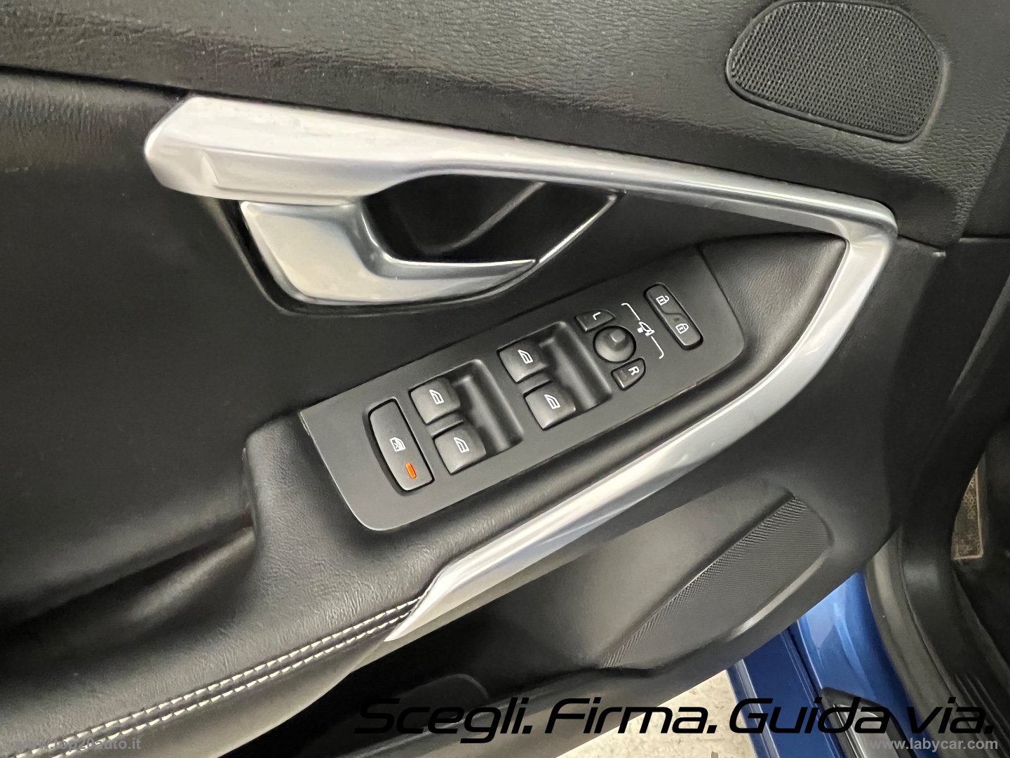 V40 D2 R-design FARI LED|DOPPIO SCARICO - immagine 5