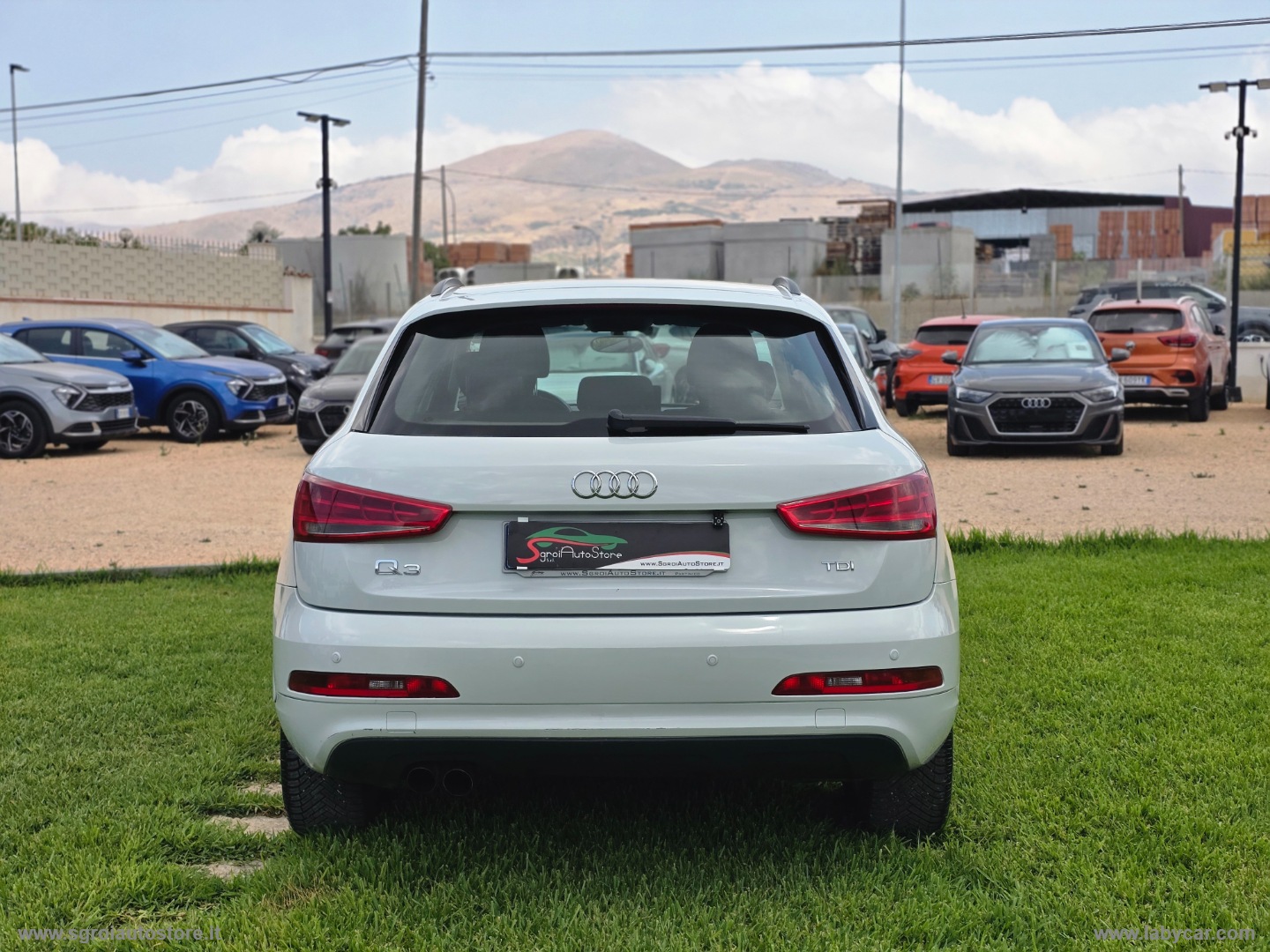 Q3 2.0 TDI Business - immagine 5