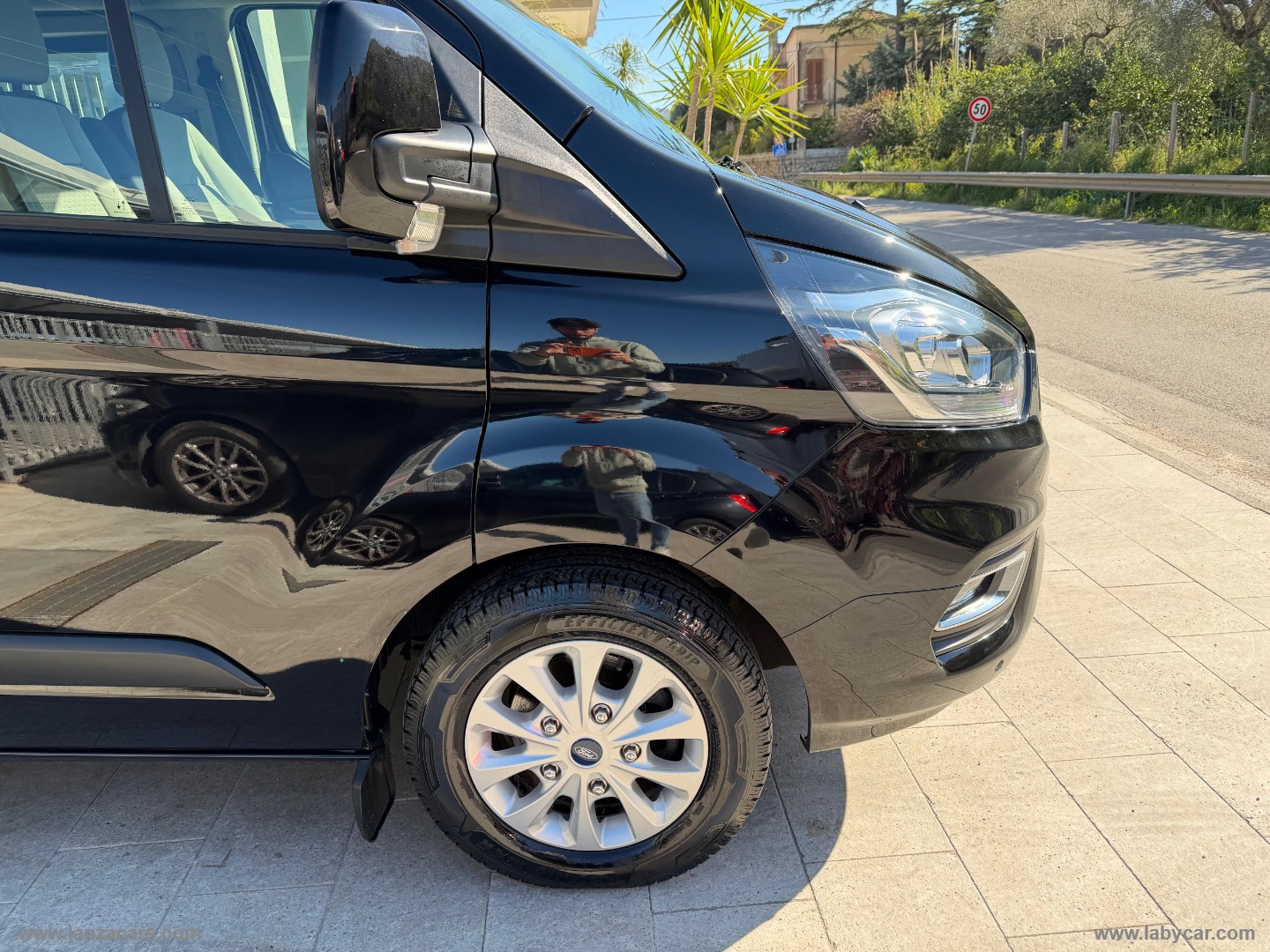 Tourneo Custom 320 2.0 TDCi 105 PL Trend - immagine 5