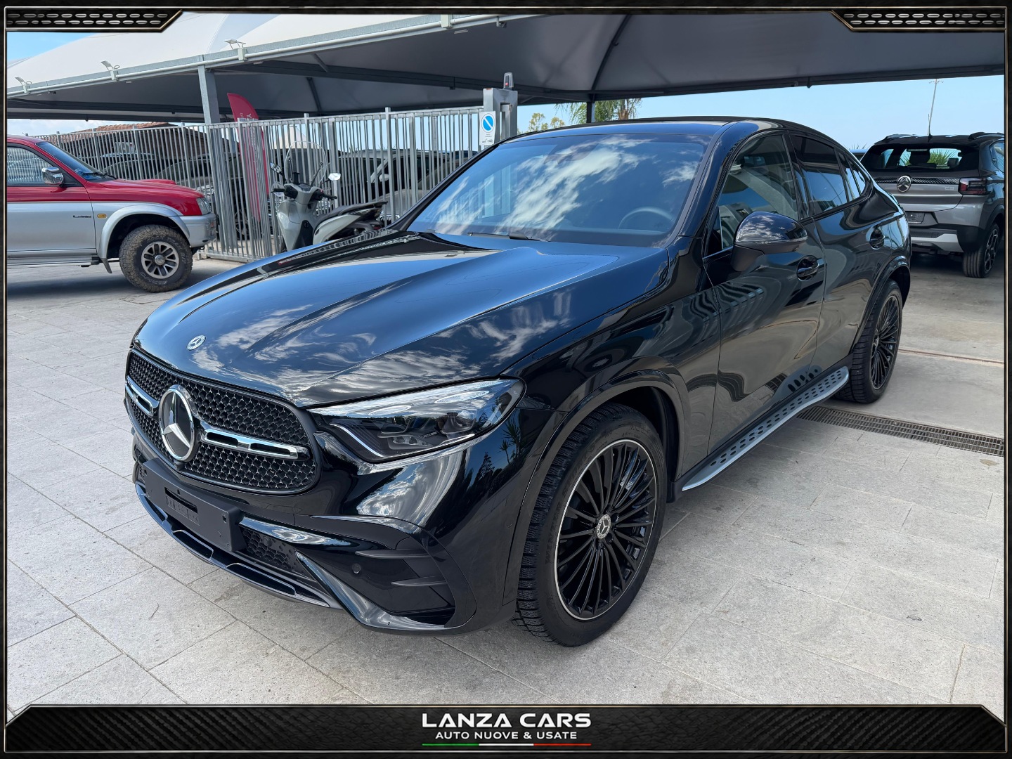 GLC 220 d 4Matic AMG Line Premium Plus - immagine 5