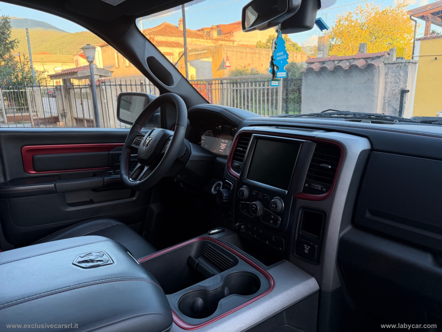 RAM 1500 5.7 V8 Crew Cab MB LaRamie 401cv at8 GPL AUTOCARRO - immagine 5