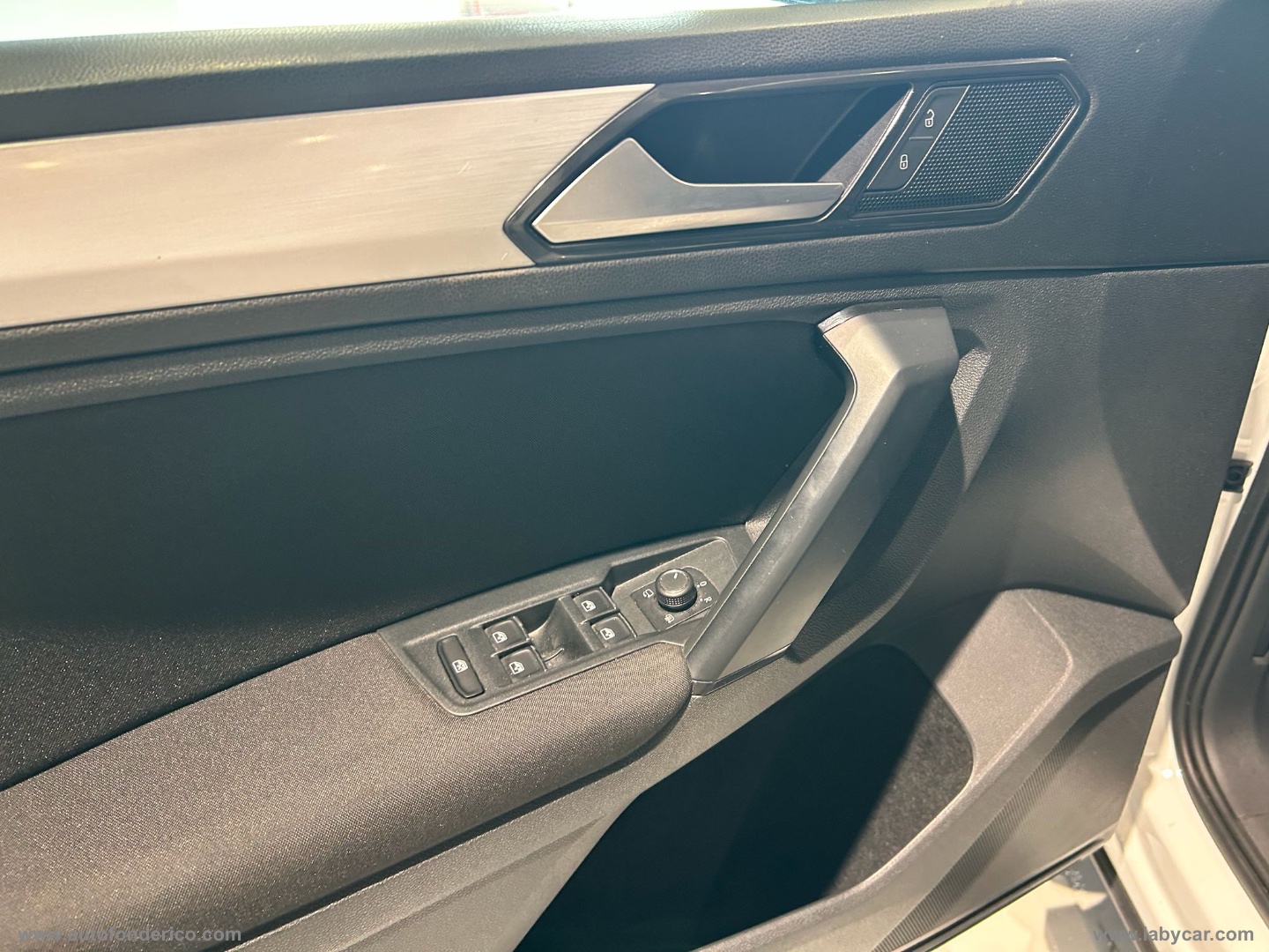 Tiguan 1.6 TDI Style BMT - immagine 5