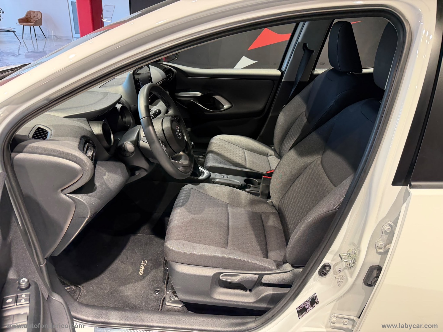 Yaris 1.0 5p. Active - immagine 5