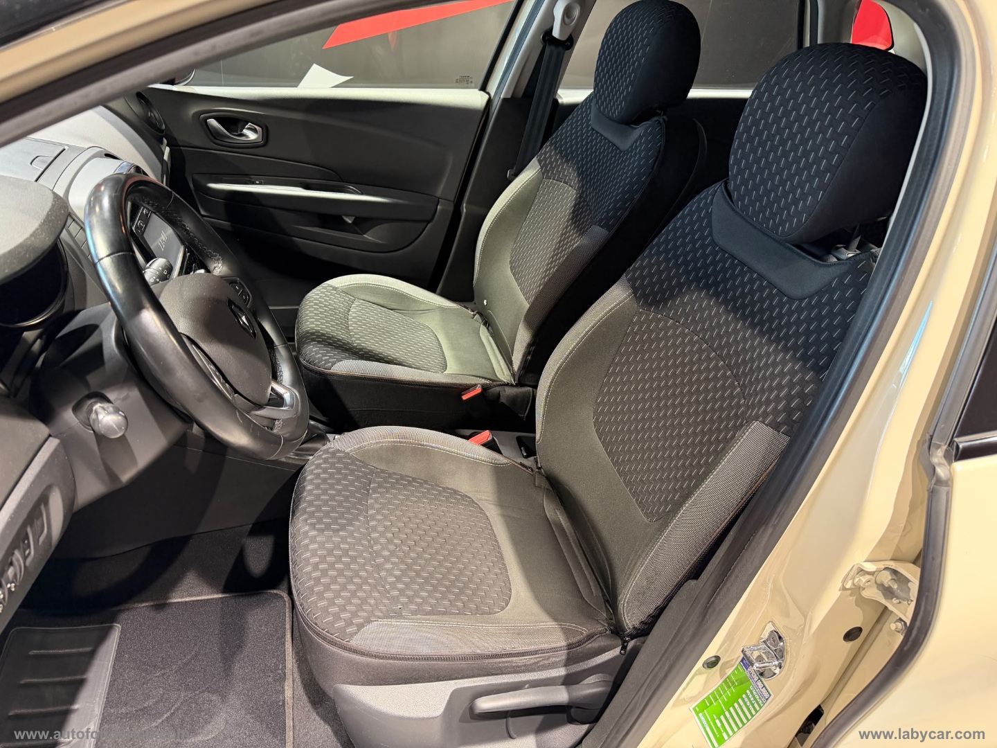 Captur TCe 12V 90 CV S&S Energy Intens - immagine 5