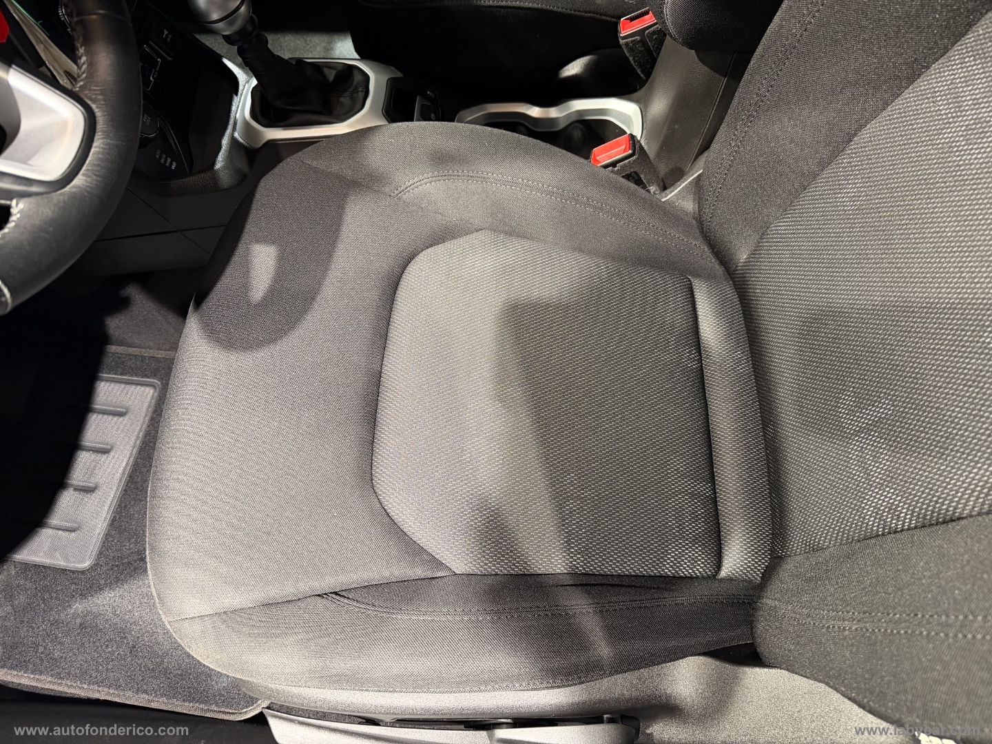 Renegade 2.0 Mjt 140 CV 4WD AD.Longitude - immagine 5