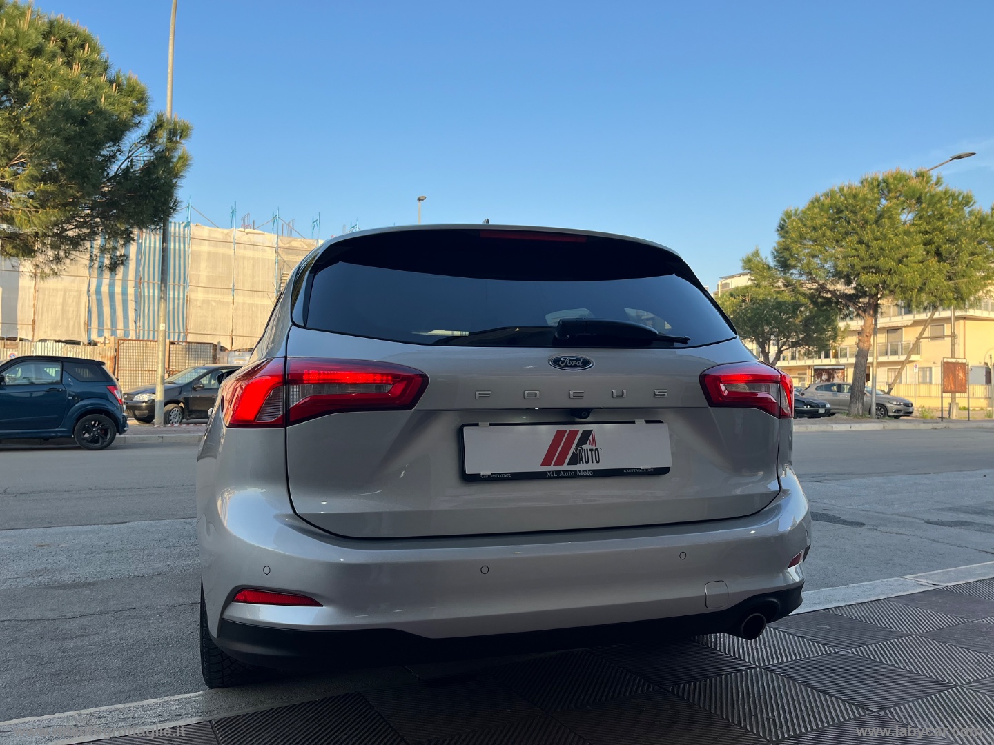 Focus 1.5 EcoBlue 120CV aut. SW Business - immagine 5