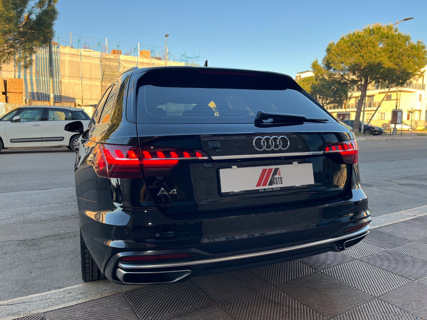 A4 Avant 30 TDI/136CV S tr. S line ed. - immagine 5