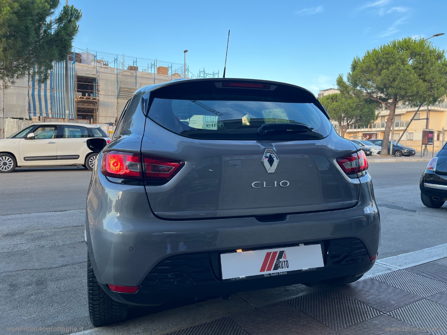 Clio 1.2 75 CV GPL 5p. Costume National - immagine 5