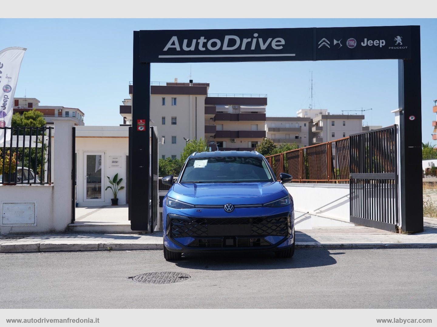 T-Roc 1.5 TSI ACT R-Line - immagine 5