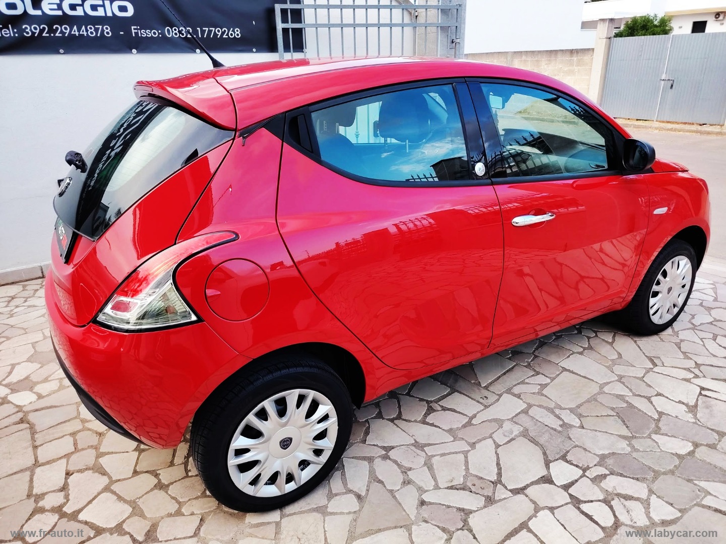 Ypsilon 1.2 69 CV 5p. GPL Ecochic Gold - immagine 5