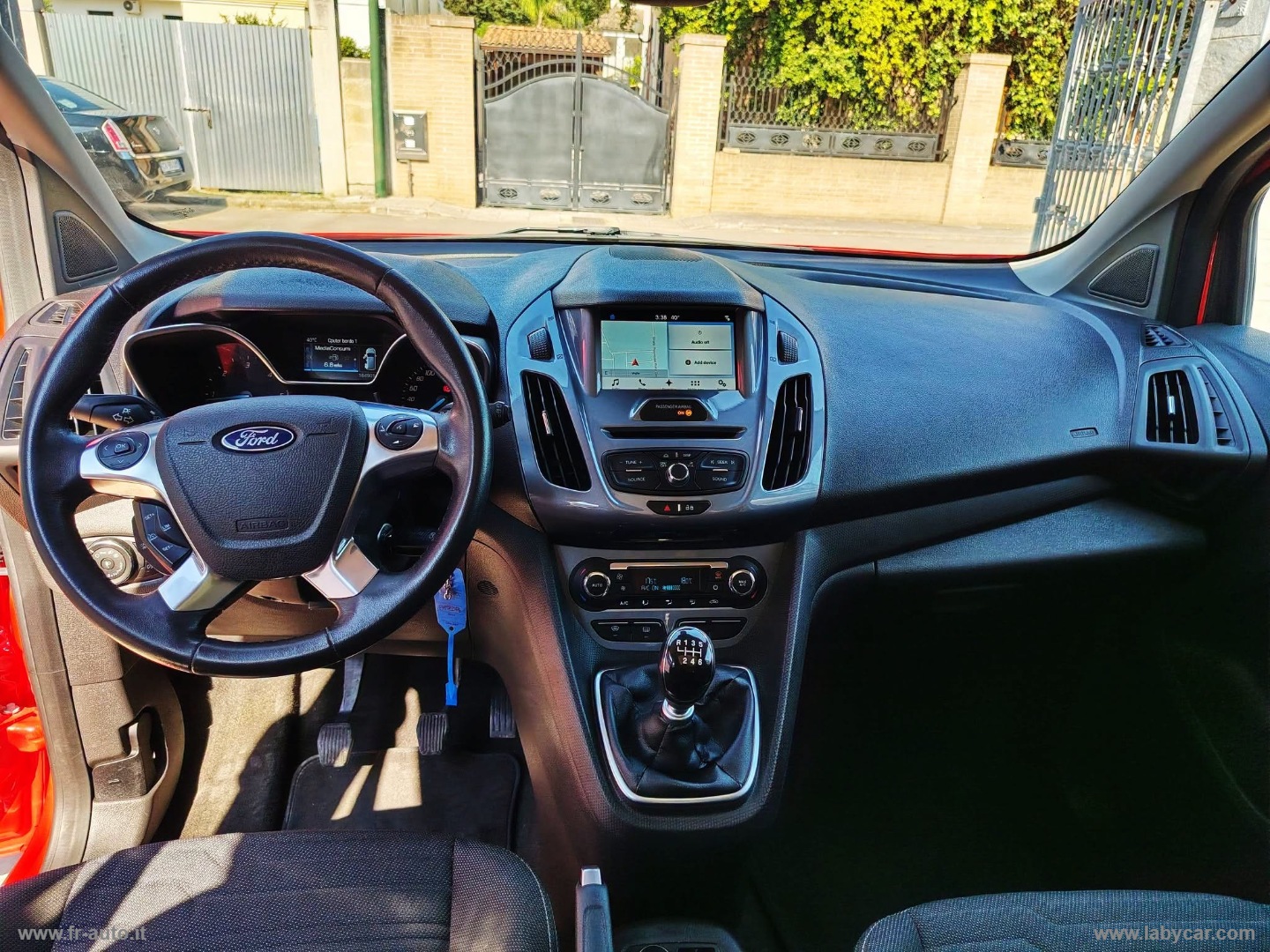 Tourneo Connect 1.5 TDCi 120 CV Tit. - immagine 5