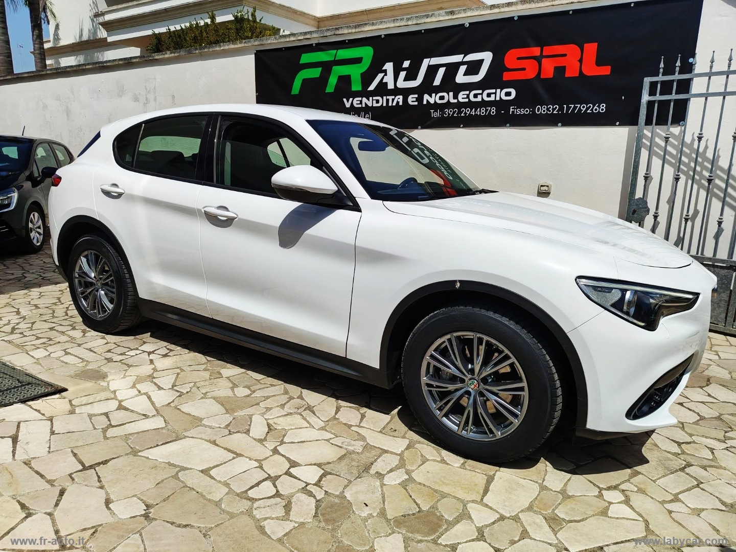 Stelvio 2.2 T.diesel 150CV AT8 RWD Super - immagine 5