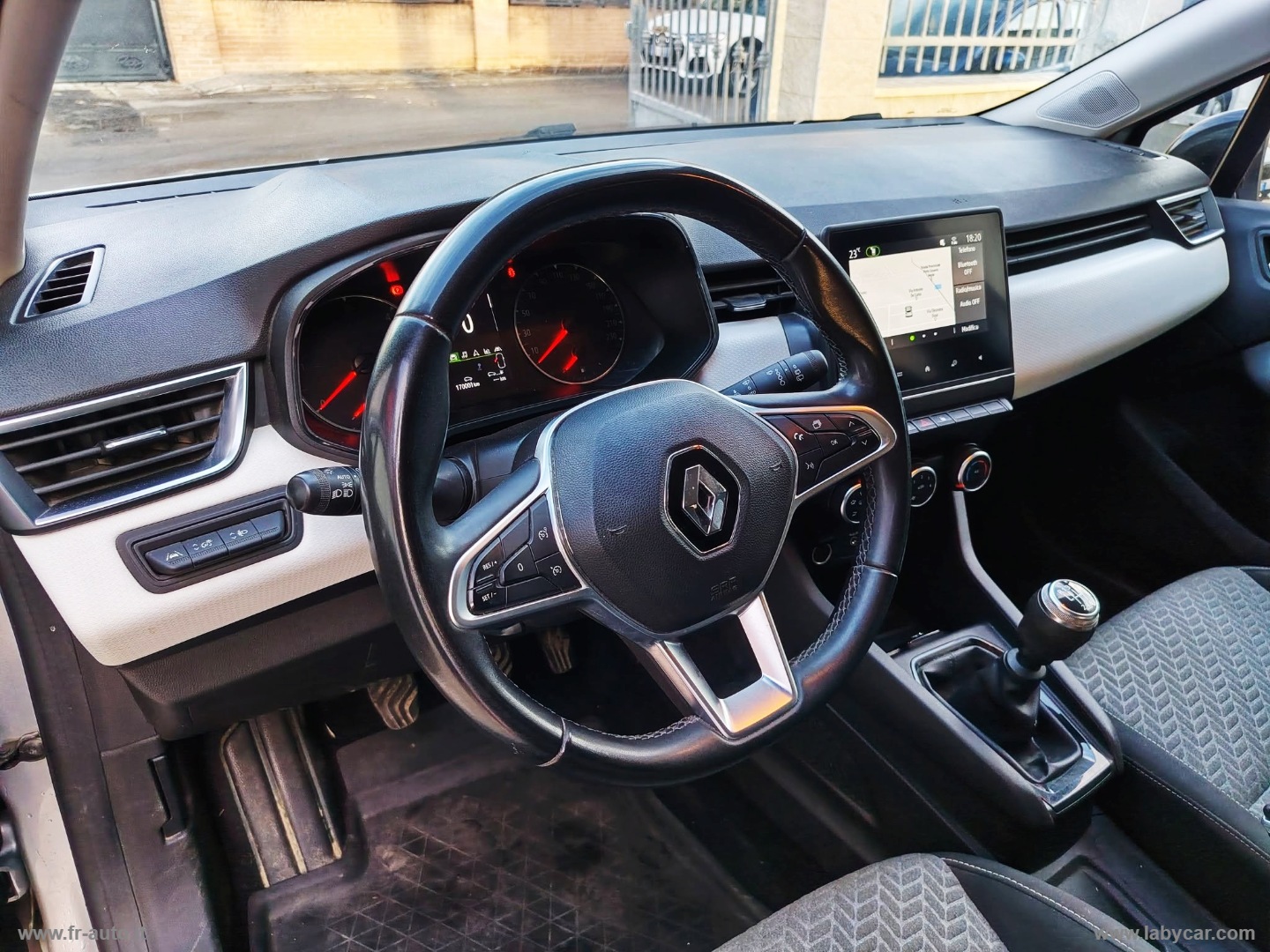 Clio Blue dCi 100 CV Evolution - immagine 5
