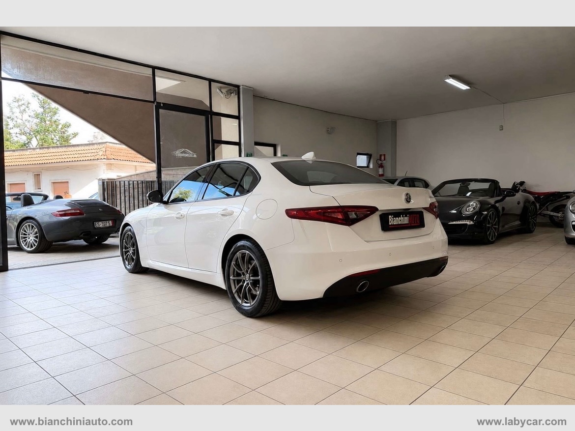 Giulia 2.2 TD 180 CV AT8 Bus.Sp.Laun.Ed. - immagine 5