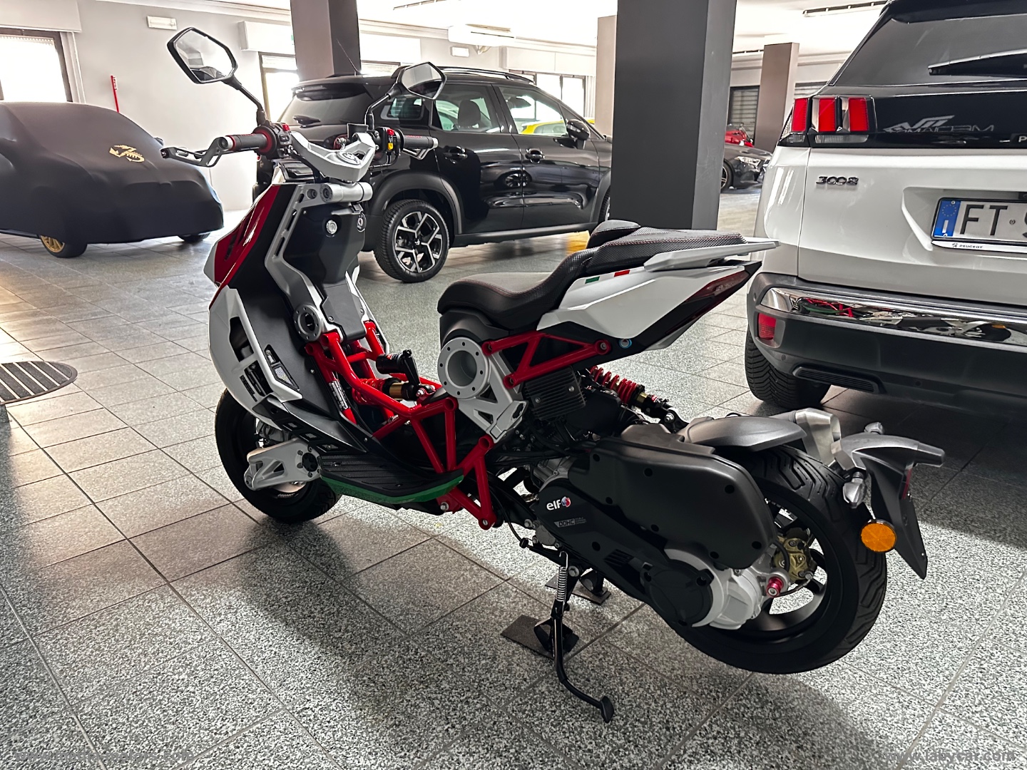 DRAGSTER 125 TRICOLORE - immagine 5