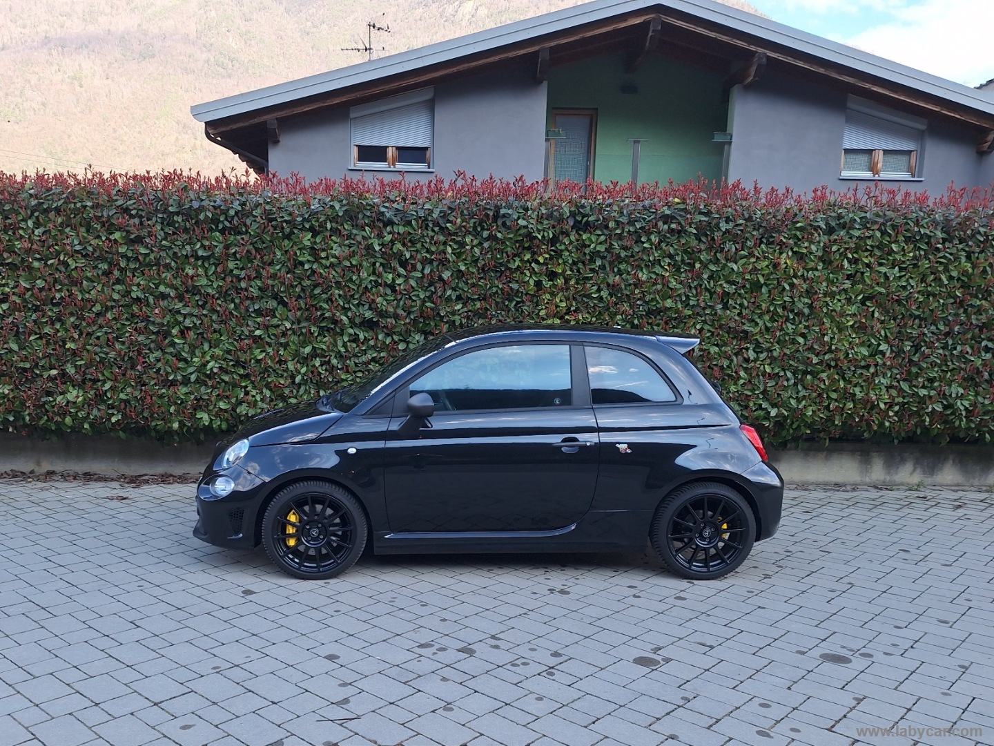 695 1.4 Turbo T-Jet 180 CV SABELT CARBONIO - immagine 5