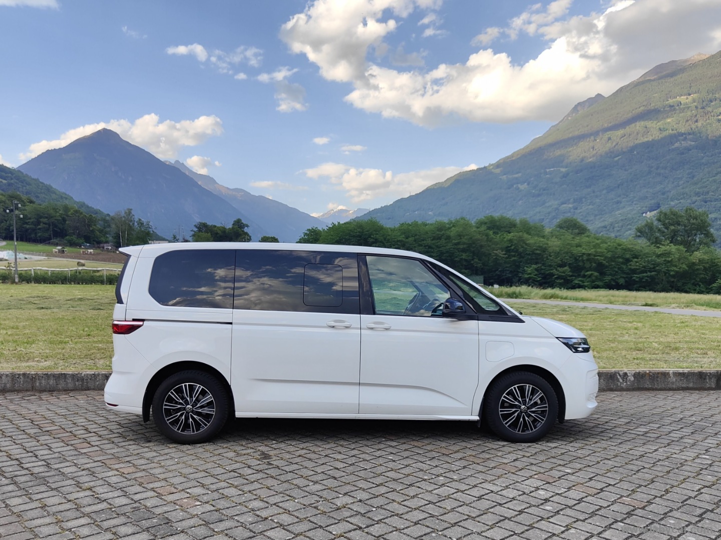 Multivan 1.4 TSI eHybrid Life GARANZIA VW - immagine 5