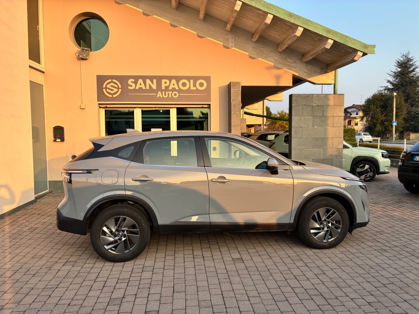 Qashqai MHEV 140 CV Acenta CERAMIC GREY - immagine 5
