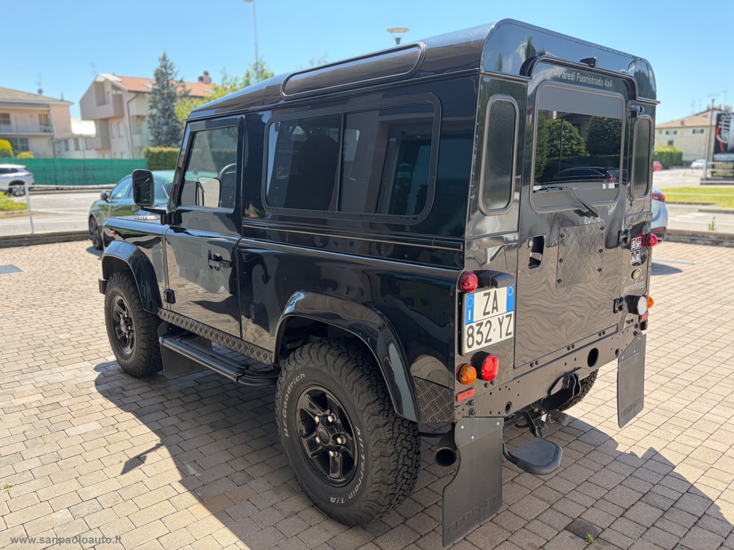 Defender 90 2.4 TD4 Station Wagon SE - immagine 5