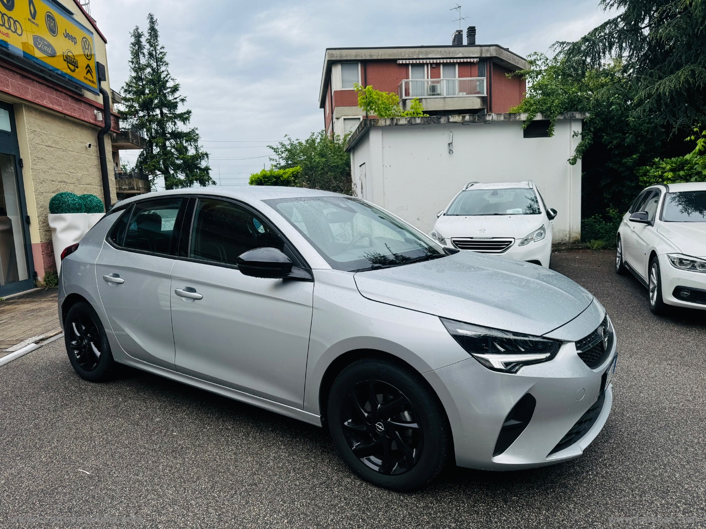 Corsa 1.2 Blitz Edition - immagine 5