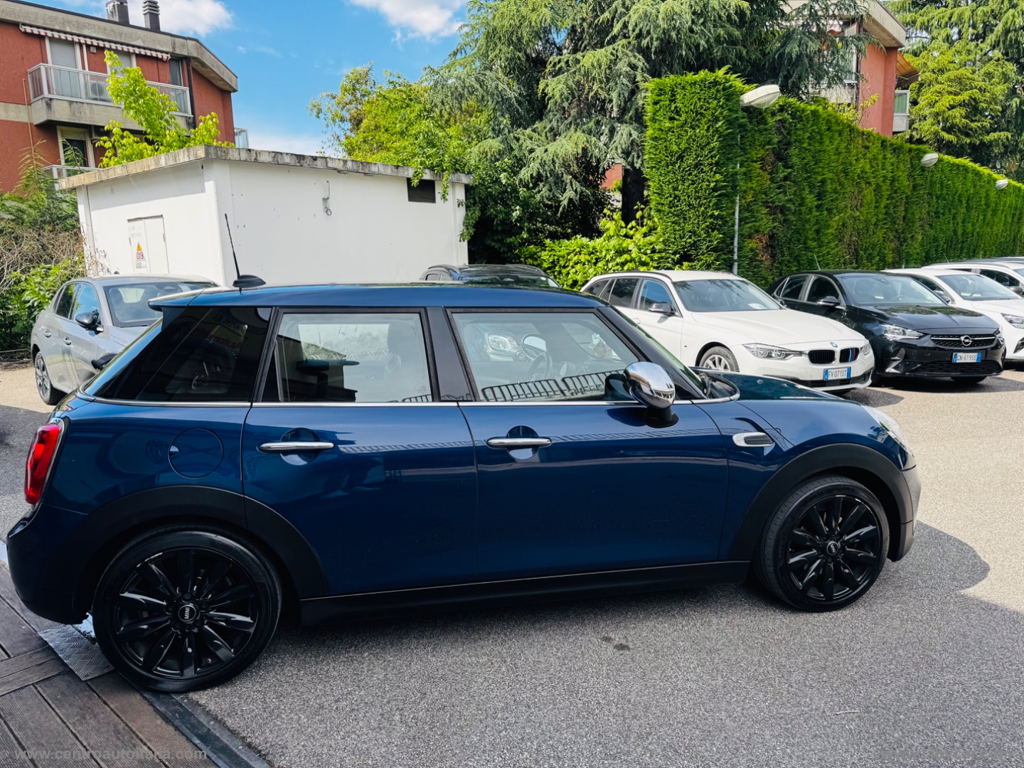 Mini Cooper D Business XL 5 porte - immagine 5