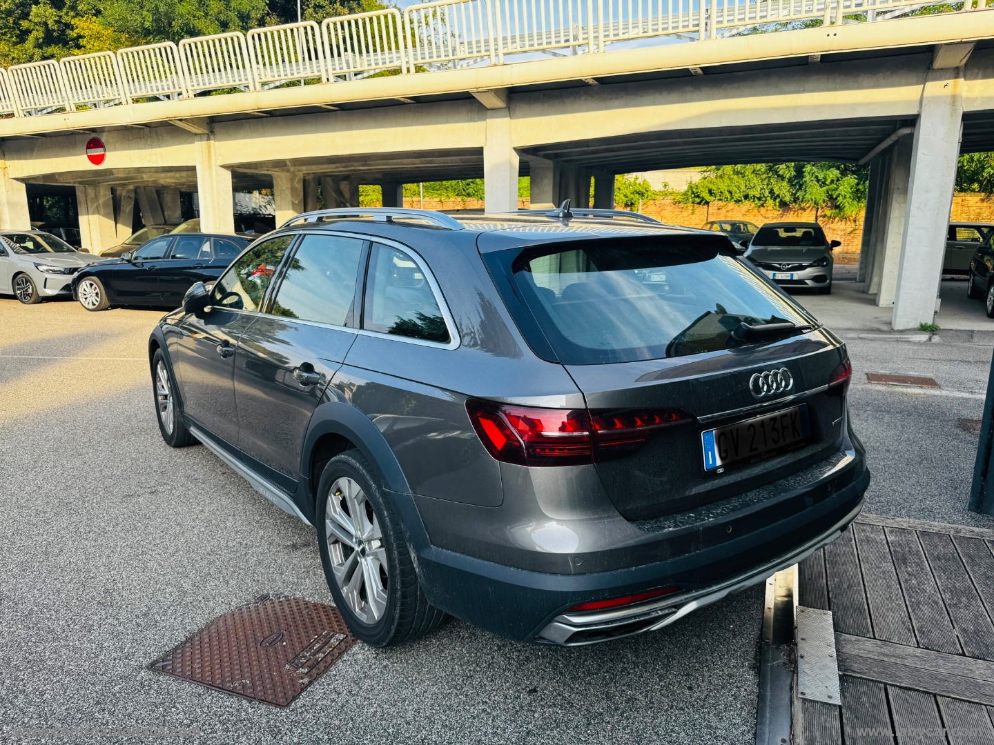 A4 allroad 45 TDI tiptr. Bus - immagine 5