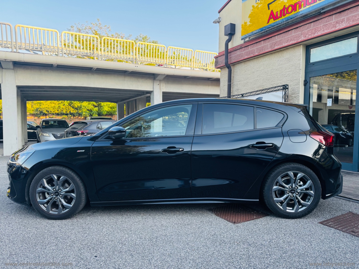 Focus 1.0 EcoBoost Hybrid 125CV 5p.ST LINE - immagine 5