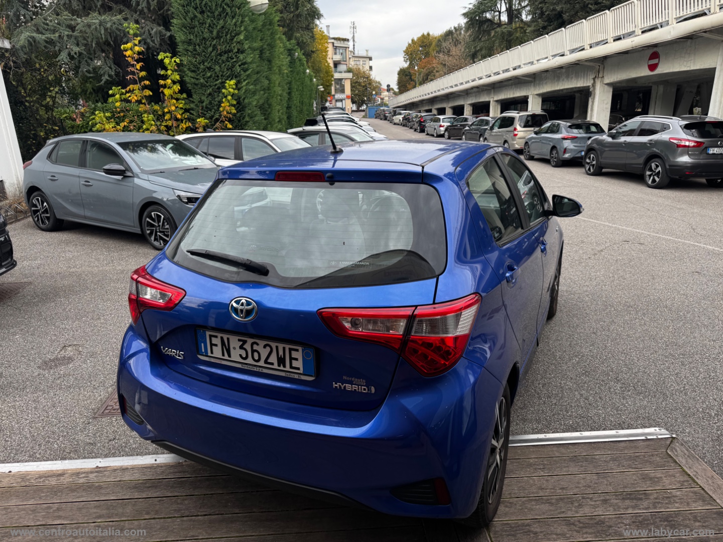 Yaris 1.5 Hybrid 5p. Business - immagine 5