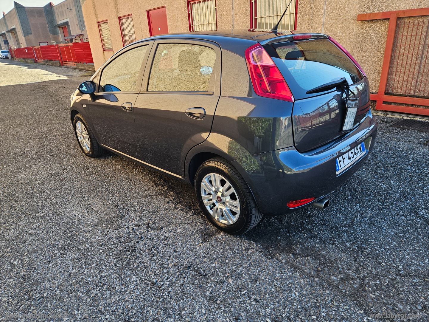 Punto 1.3 MJT II S&S 95 CV 5p. Lounge - immagine 5