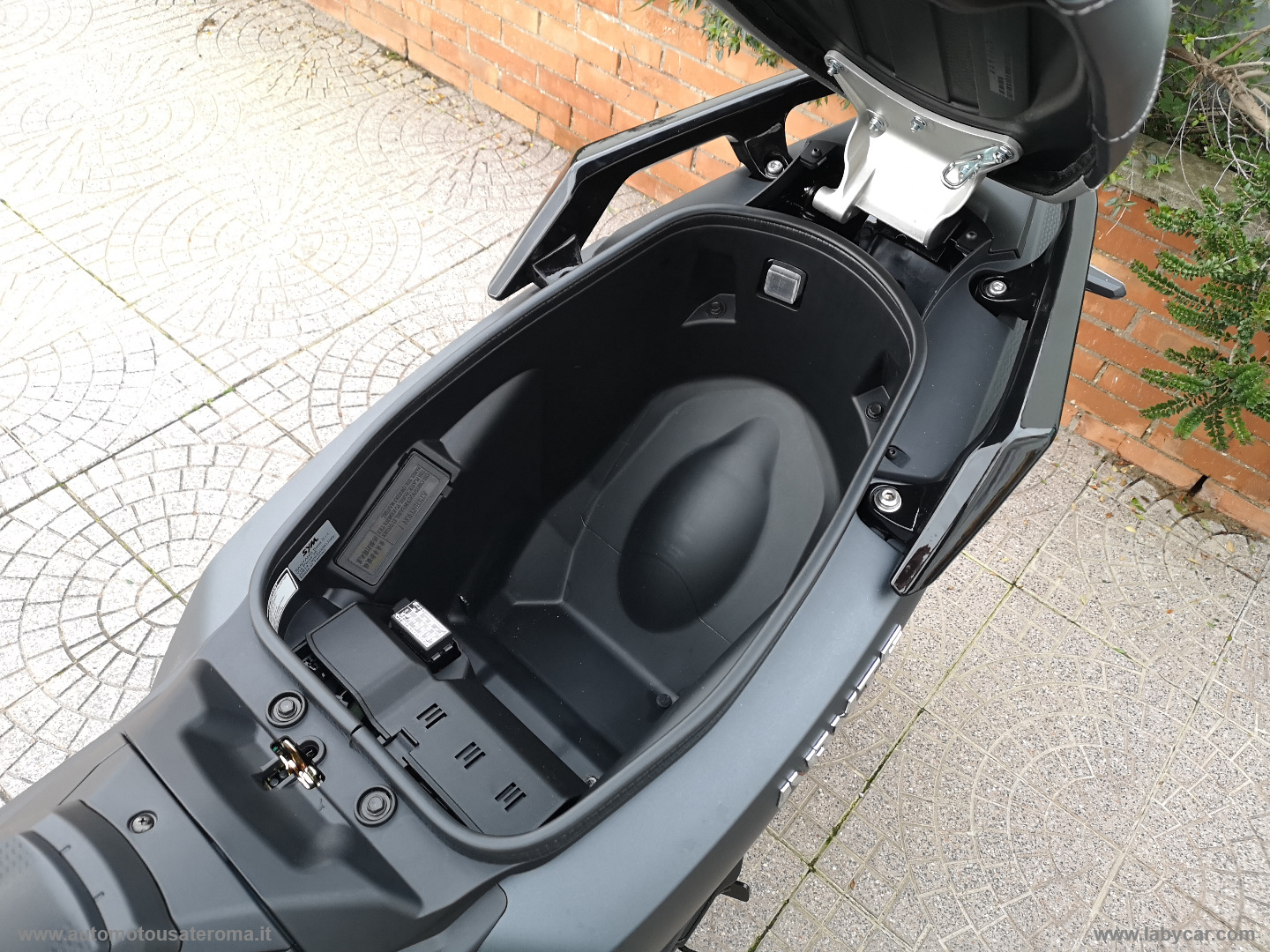 ADX TG 400 RATE AUTO MOTO SCOOTER - immagine 5