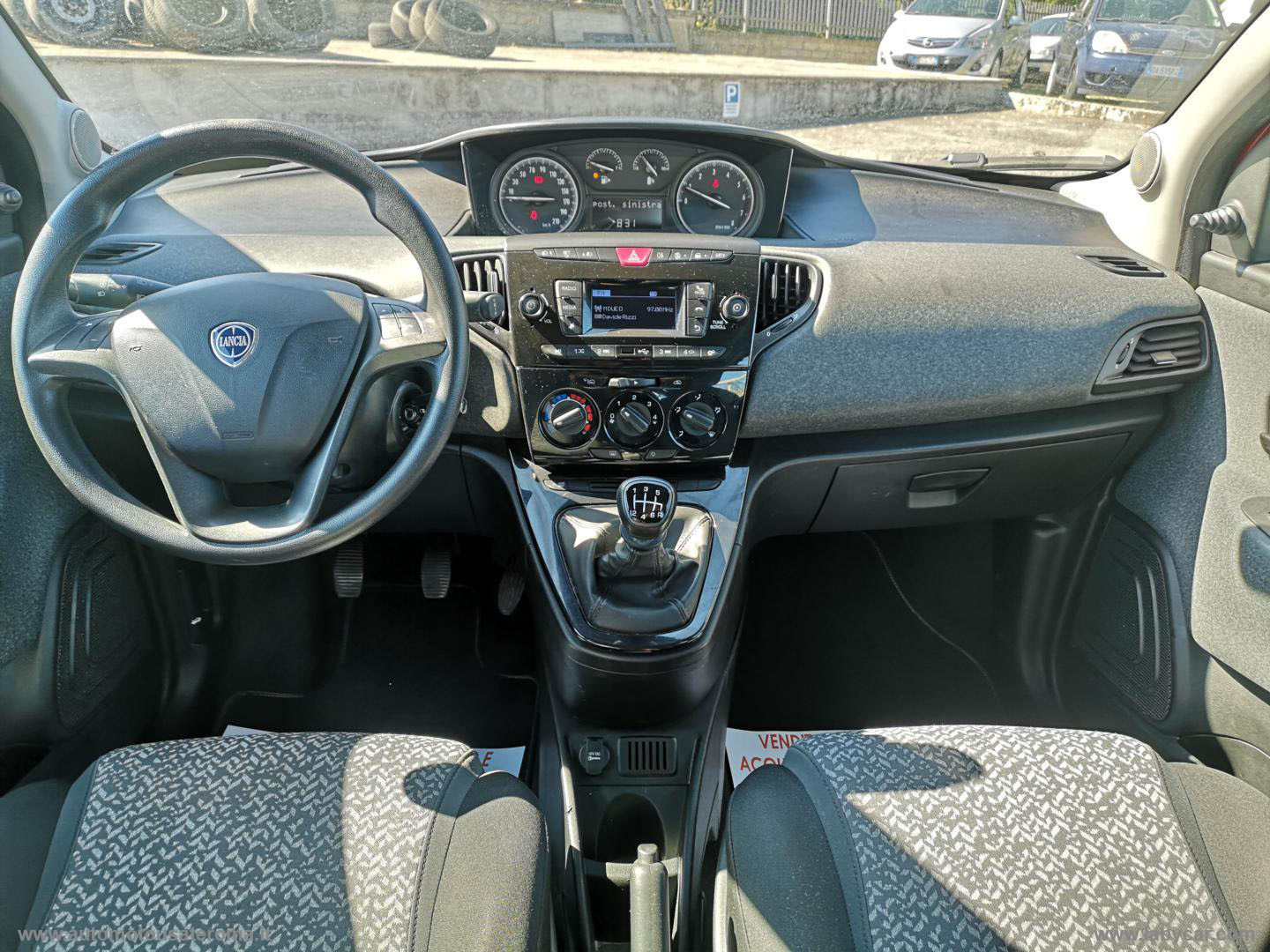 Ypsilon 1.0 FireFly HYBDIR S&S ECOCHIC PROMO WEB - immagine 5