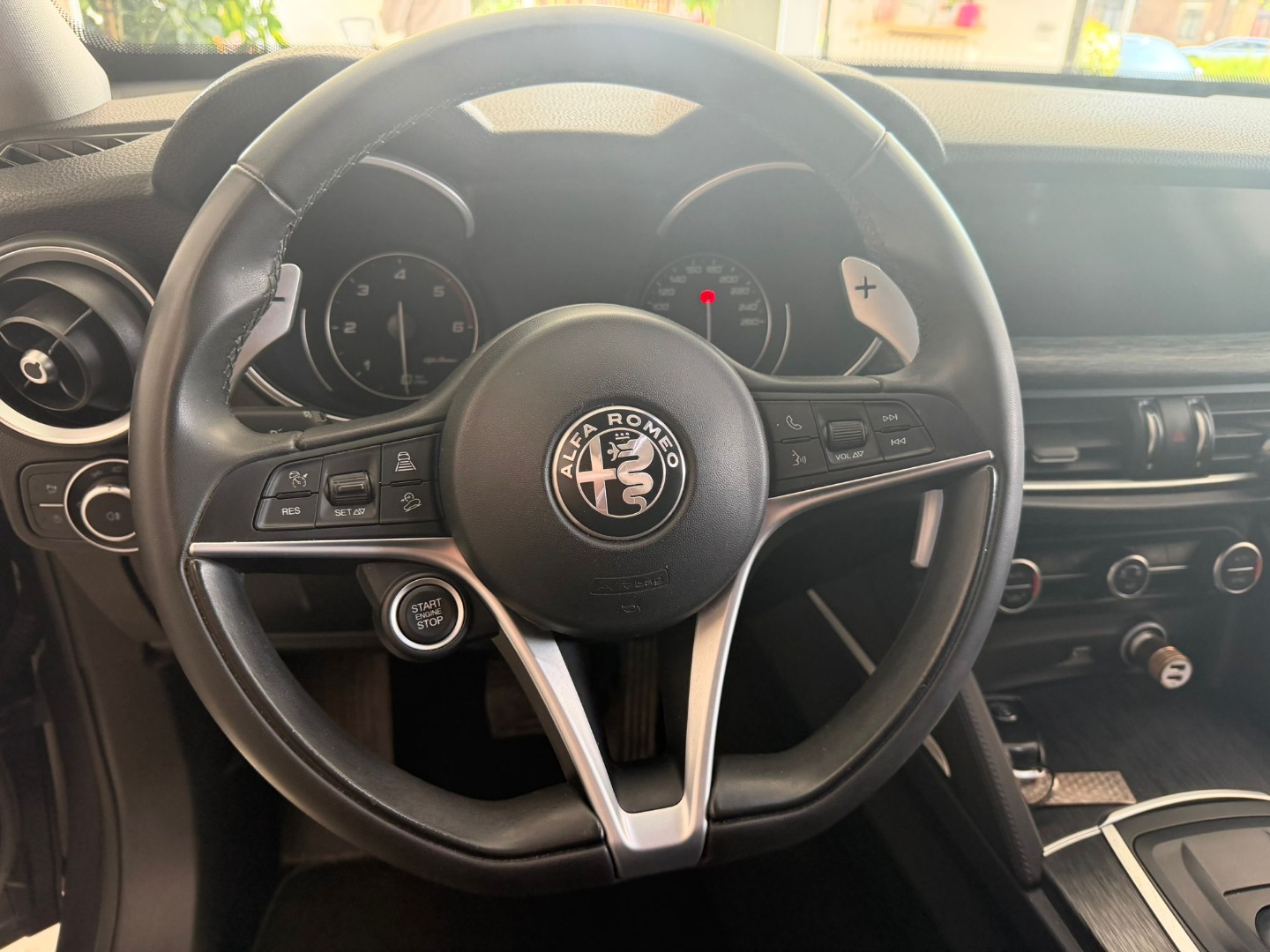 Stelvio 2.2 T.diesel 190 CV AT8 Q4 Exec. - immagine 5