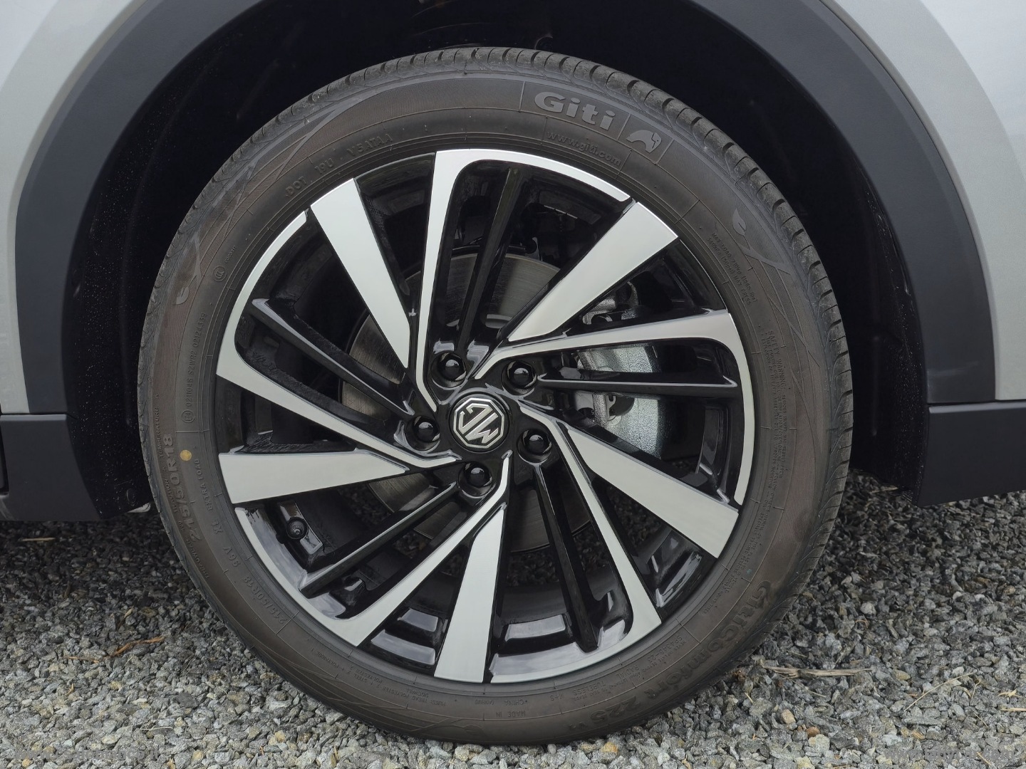 ZS Hybrid+ Luxury - immagine 5