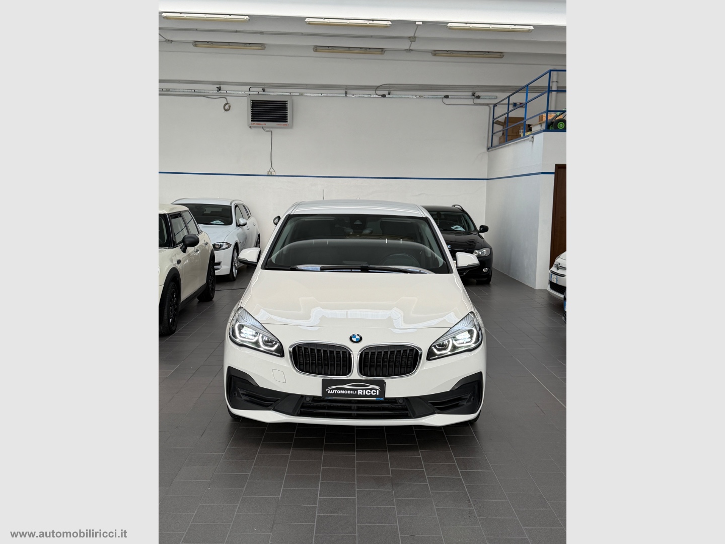 218i Active Tourer Advantage - immagine 5