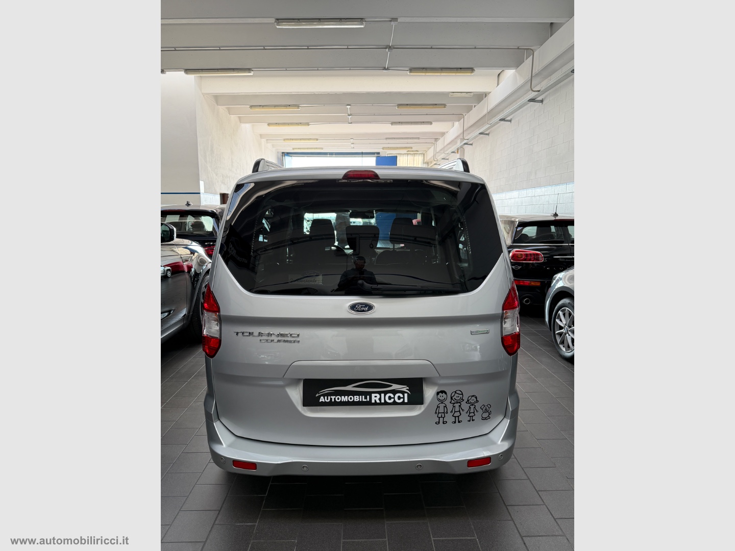 Tourneo Courier 1.0 EcoBoost 100 CV TITANIUM - immagine 5