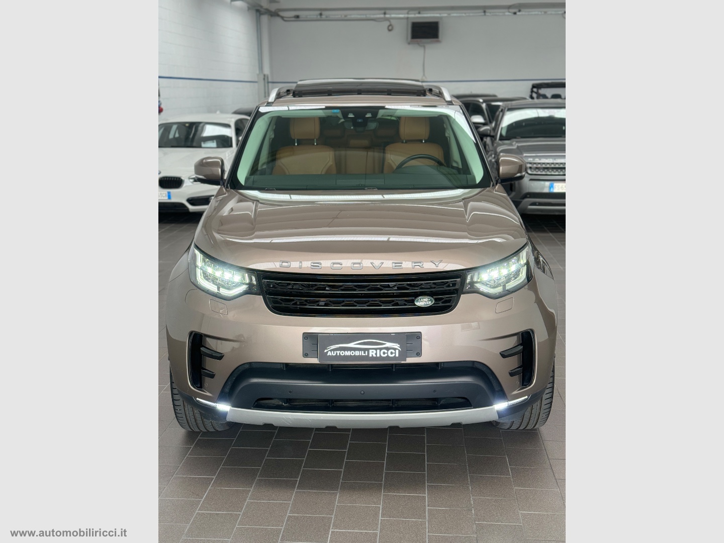 Discovery 2.0 SD4 240 CV HSE Luxury 7 POSTI - immagine 5