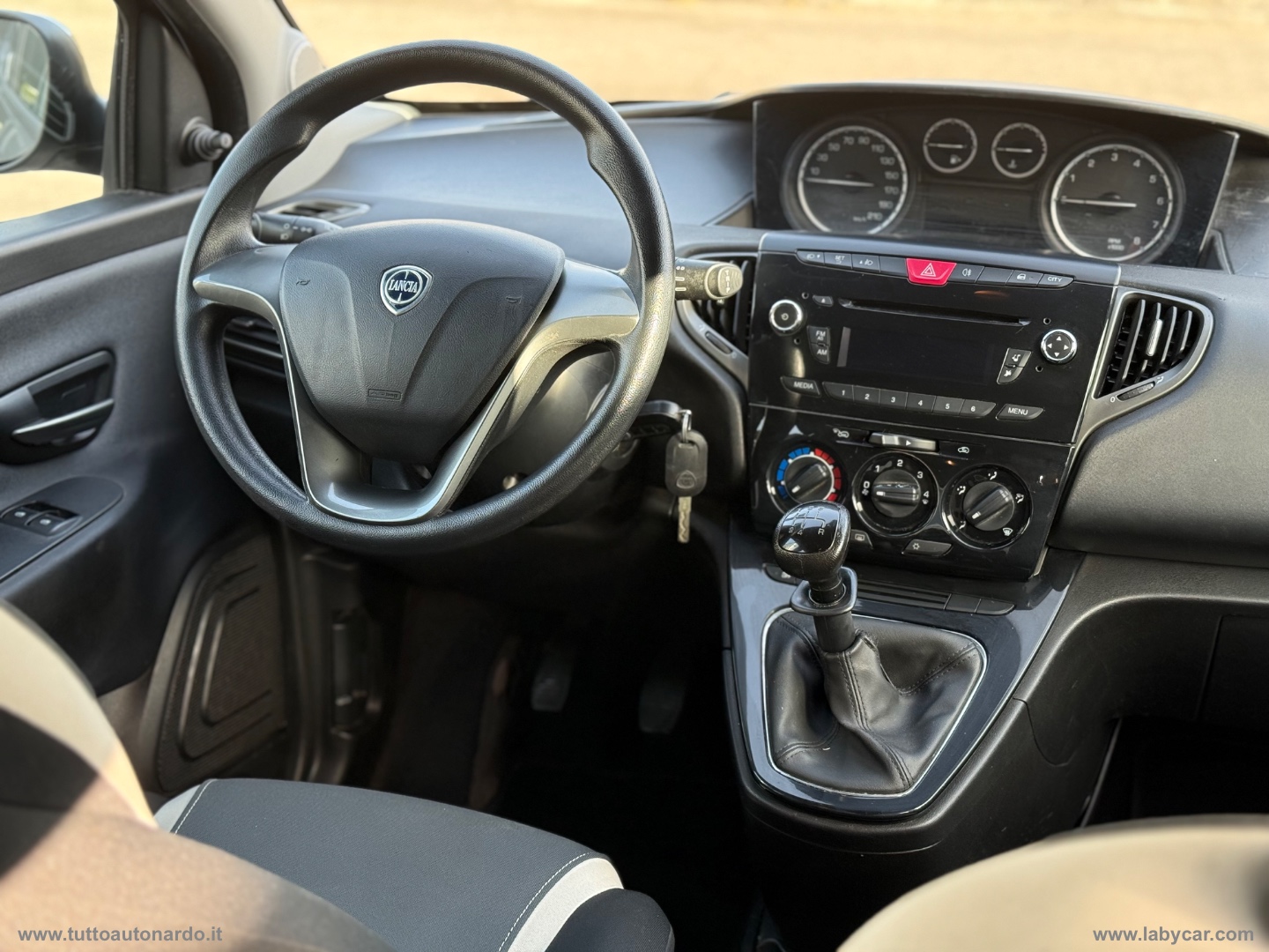 Ypsilon 1.2 69 CV 5p. Platinum - immagine 5