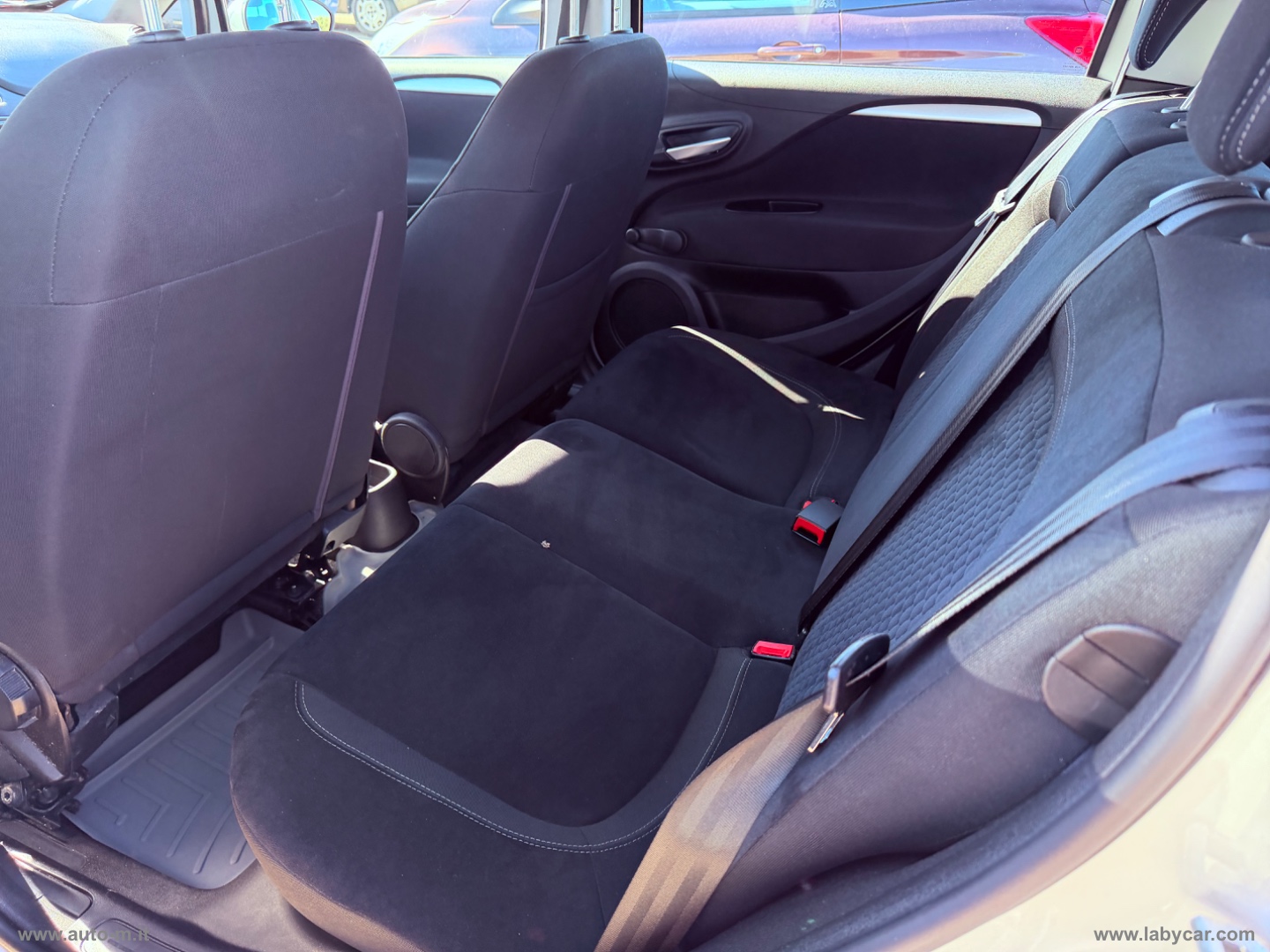 Punto 1.4 8V 5p. Easypower Lounge - immagine 5