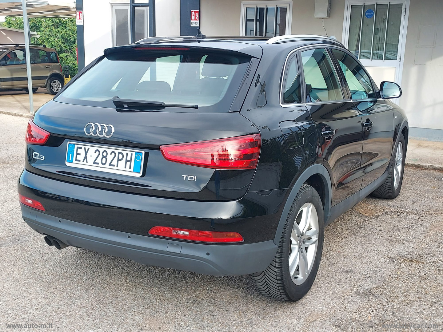 Q3 2.0 TDI S Line Edition - immagine 5