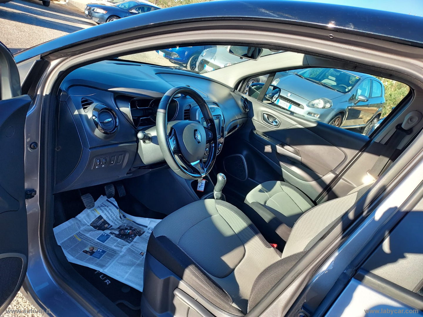 Captur 1.5 dCi 8V 90 CV S&S Ener. R-Link - immagine 5