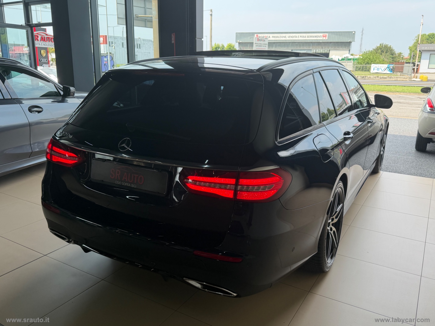 E 220 d S.W. Auto PREMIUM AMG - immagine 5