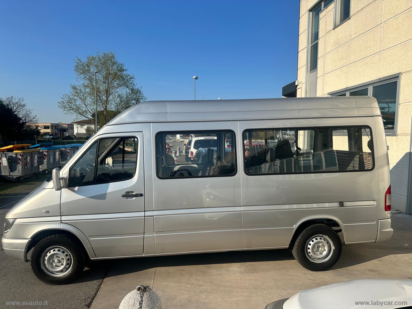 Sprinter K35/28 208 CDI Kombi 9 POSTI TRASPORTO DISABILI - immagine 5