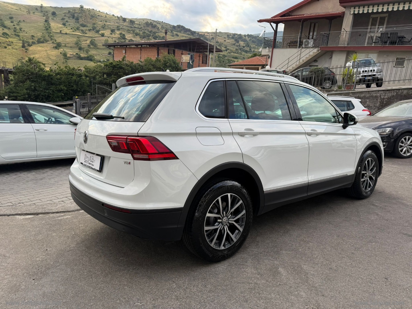 Tiguan 1.6 TDI Business BMT - immagine 5
