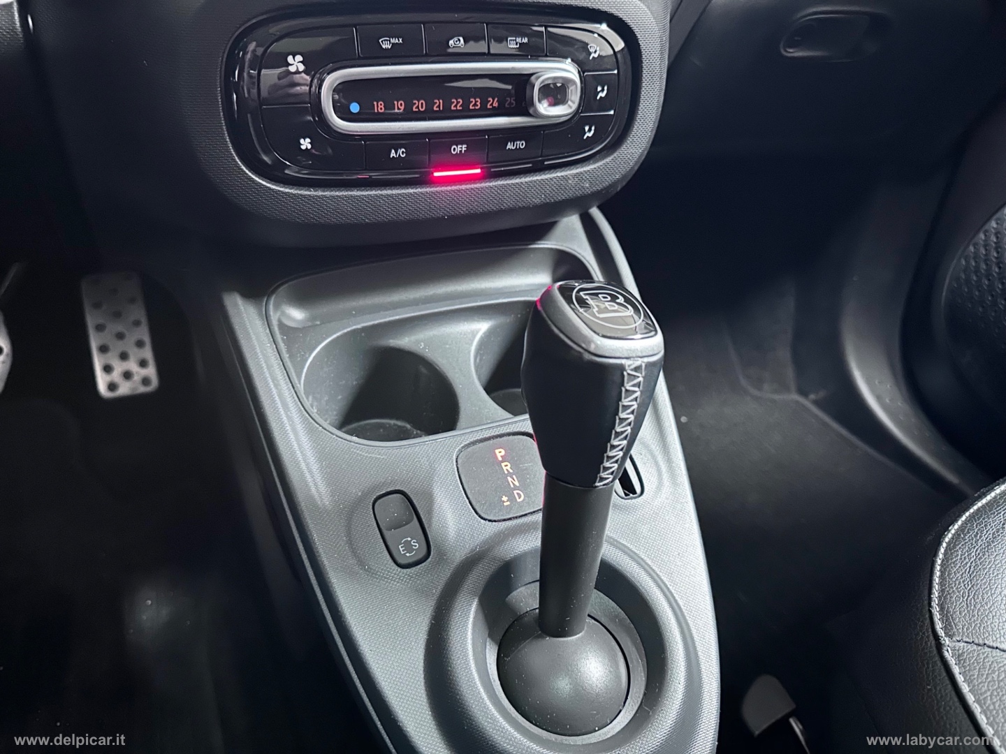forfour BRABUS 90 0.9 Turbo twinamic Passion - immagine 5