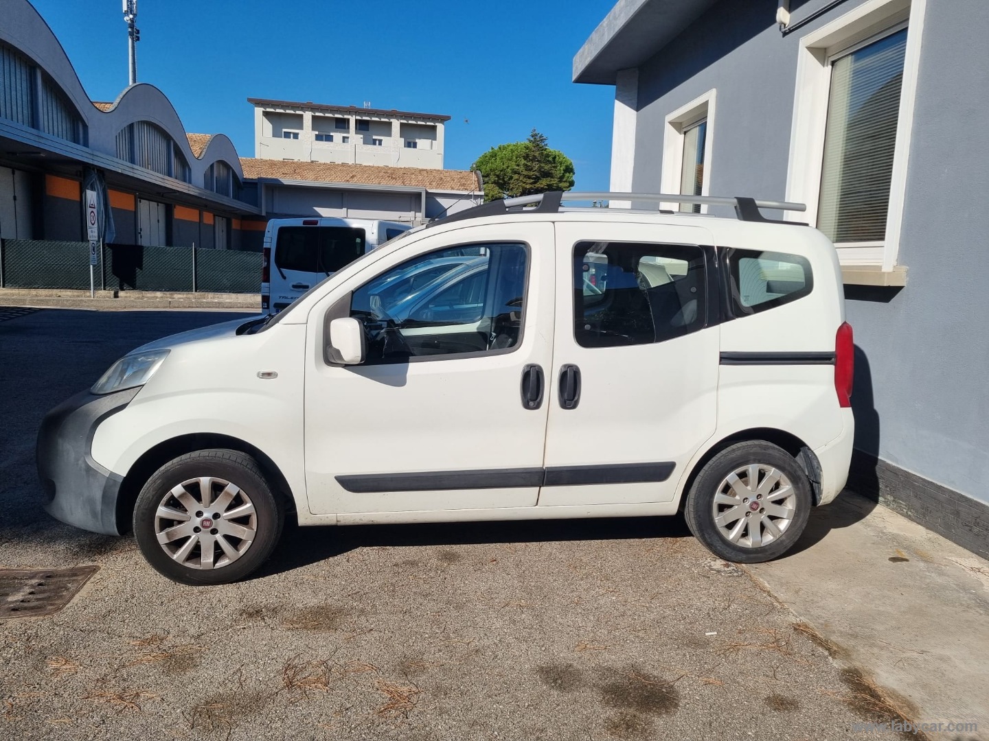 QUBO 1.4 8V 77 CV Dynamic Natural Power - immagine 5