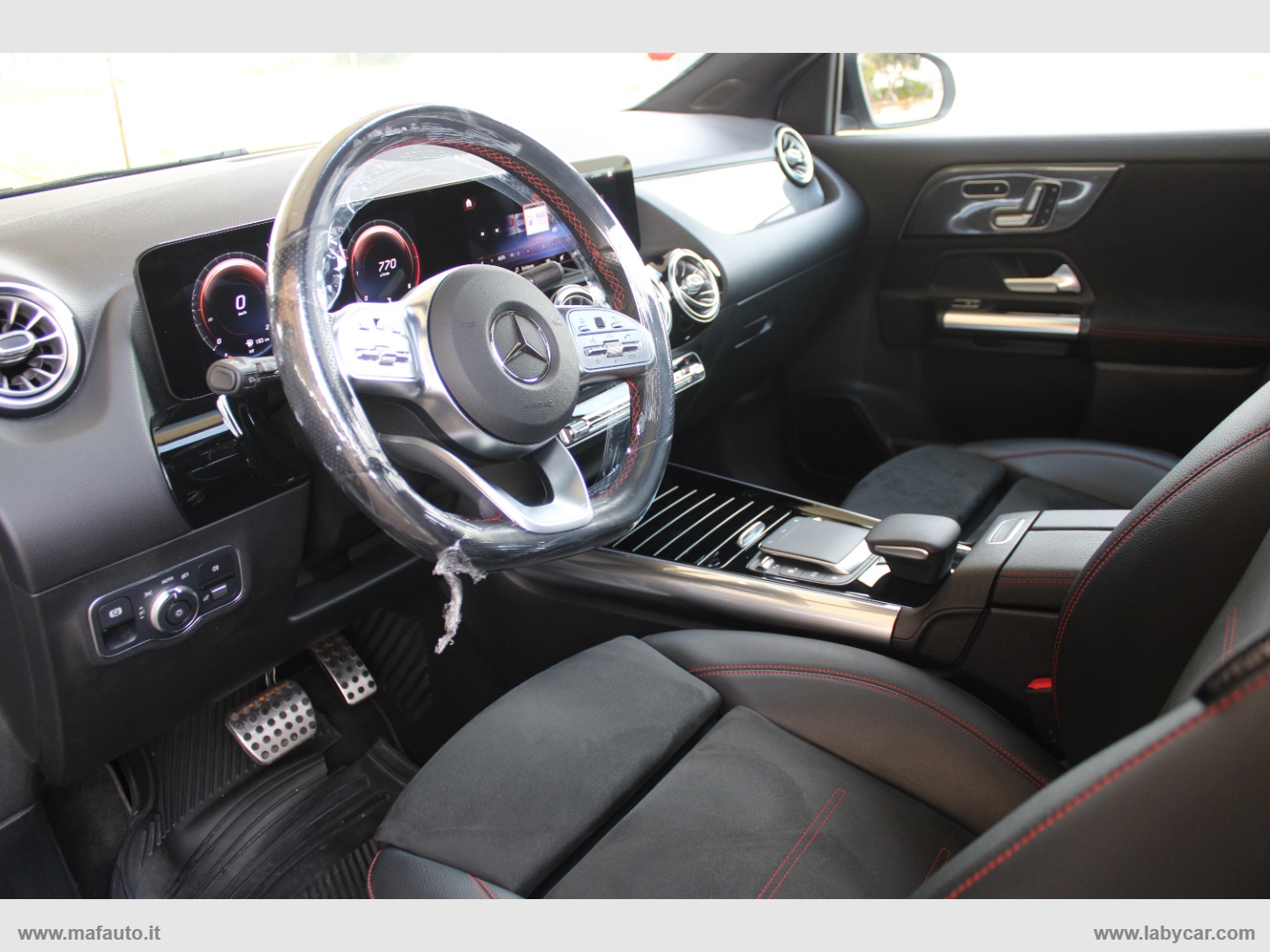 GLA 200 d Automatic AMG - immagine 6