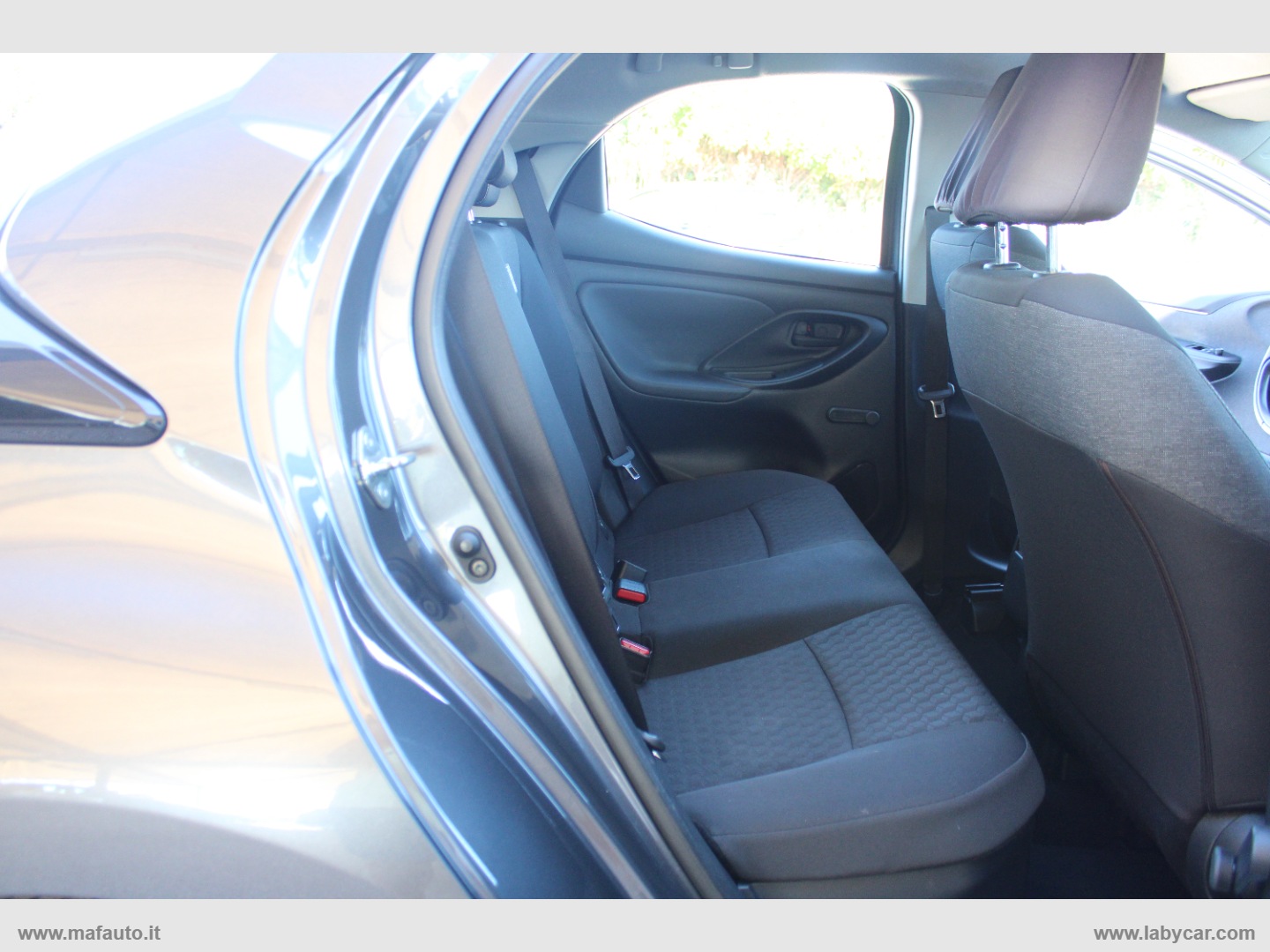 Yaris 1.5 Hybrid 5p. Business - immagine 6